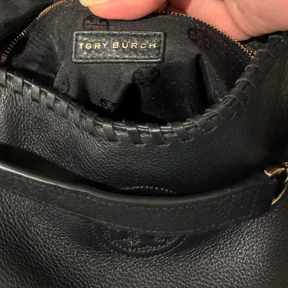 Tory Burch Marion Slouchy Large Black Leather Tote! Excellent Condition!! - Picture 9 of 11
